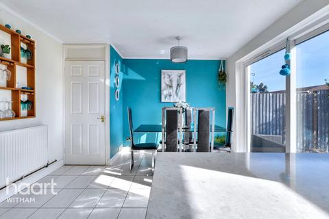 32 Bryony Close, Witham, CM8 2XF