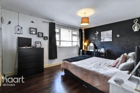 32 Bryony Close, Witham, CM8 2XF