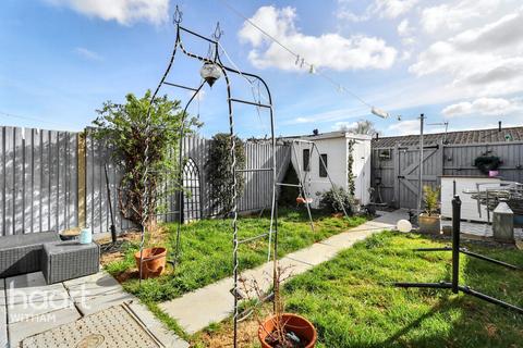 32 Bryony Close, Witham, CM8 2XF