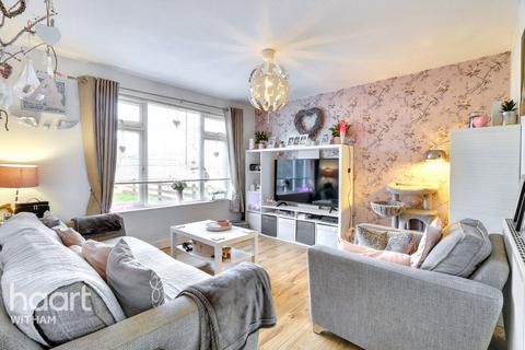 32 Bryony Close, Witham, CM8 2XF
