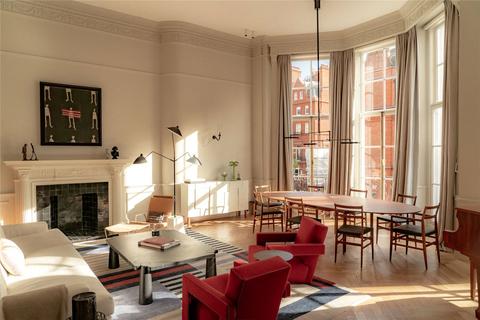 undefined, Pont Street, Knightsbridge, London, SW1X