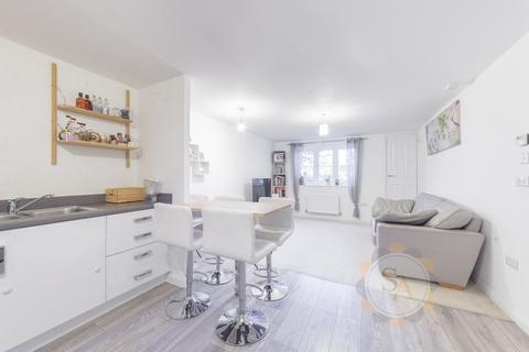 2 bedroom flat for sale, Grayling Close, Godalming