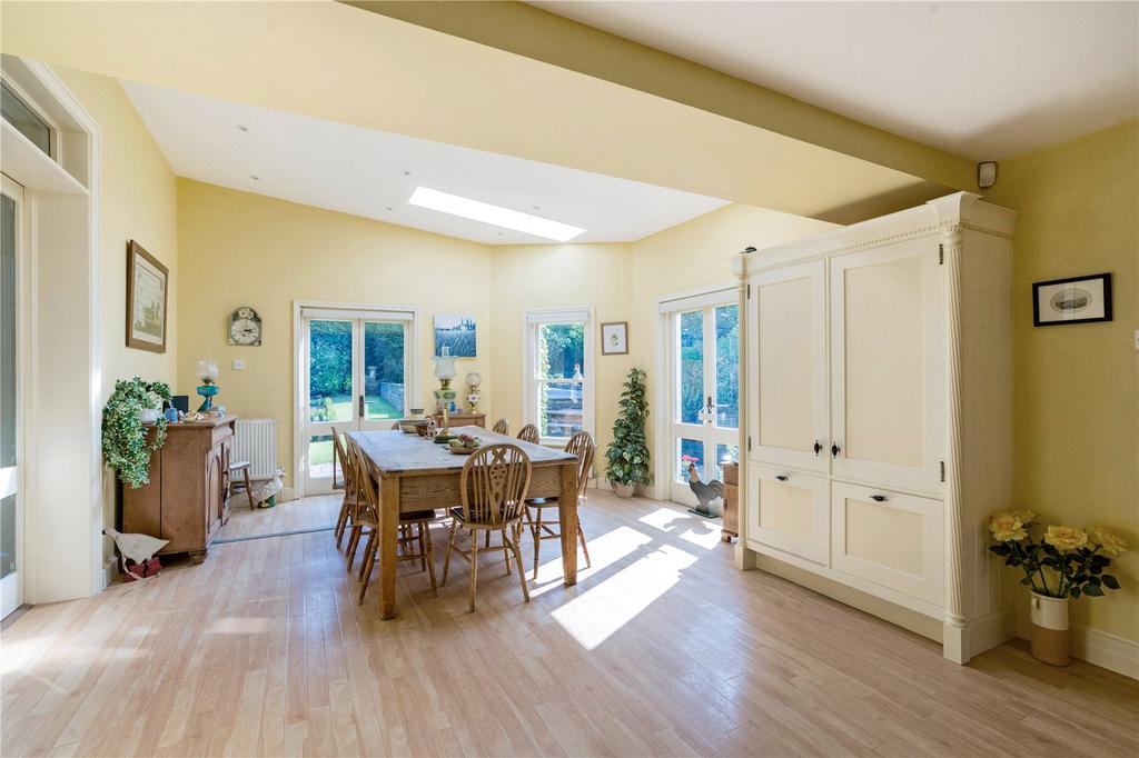 Kitchen/Breakfast