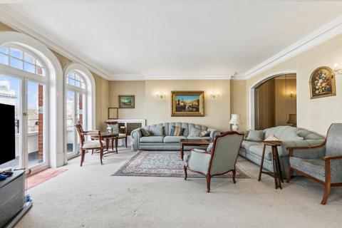 3 bedroom flat for sale, Alexandra Court, 171-175 Queen's Gate, South Kensington, London