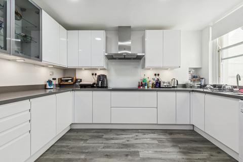 3 bedroom flat for sale, Alexandra Court, 171-175 Queen's Gate, South Kensington, London
