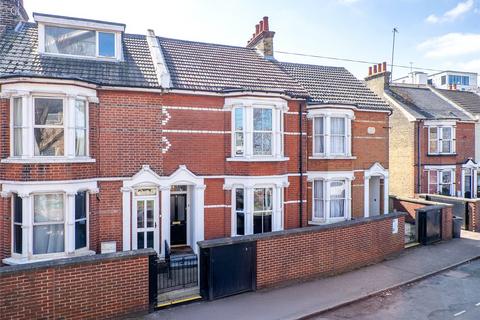 5 Royal Pier Road, Gravesend, DA12 2BD