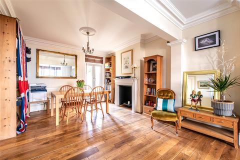 5 Royal Pier Road, Gravesend, DA12 2BD