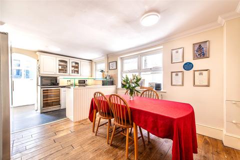5 Royal Pier Road, Gravesend, DA12 2BD