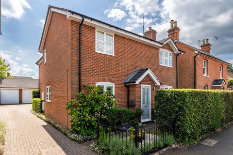 15 Castle Street, Fleet, GU52 7ST