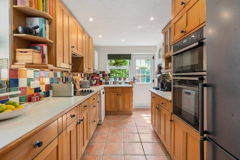 15 Castle Street, Fleet, GU52 7ST