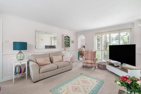 15 Castle Street, Fleet, GU52 7ST