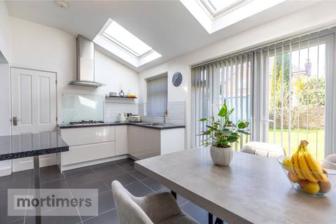 50 Beech Close, Clayton Le Dale, Blackburn, BB1 9JF