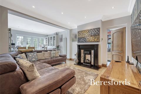 Alexander Lane, Shenfield, CM15