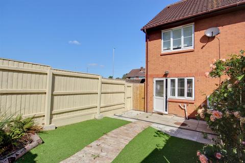 2 bedroom terraced house for sale, Wylies Road, Beverley