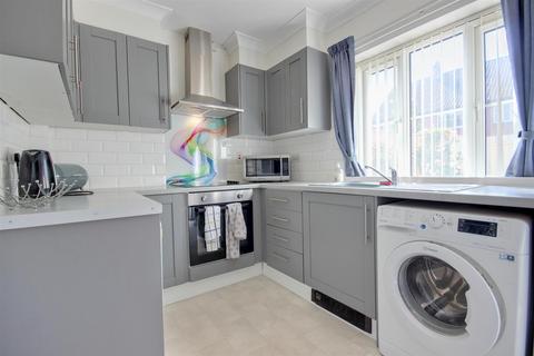 2 bedroom terraced house for sale, Wylies Road, Beverley