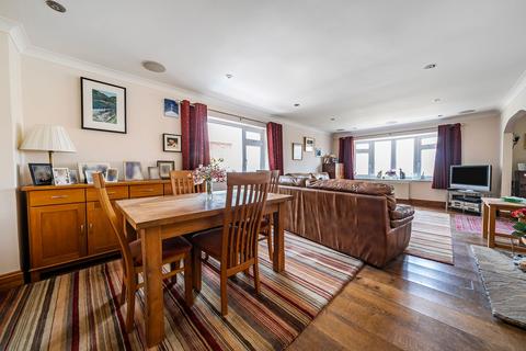 5 Birch End, West Chiltington, Pulborough, RH20 2QF