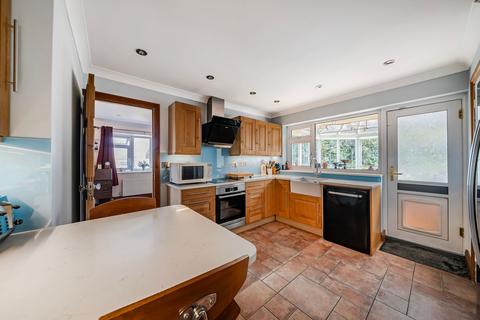 5 Birch End, West Chiltington, Pulborough, RH20 2QF