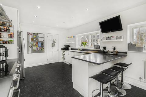 5 bedroom detached house for sale, Drivers End, Codicote, Hitchin, SG4