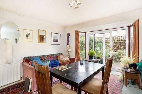 undefined, Adelaide Street, Walton Manor