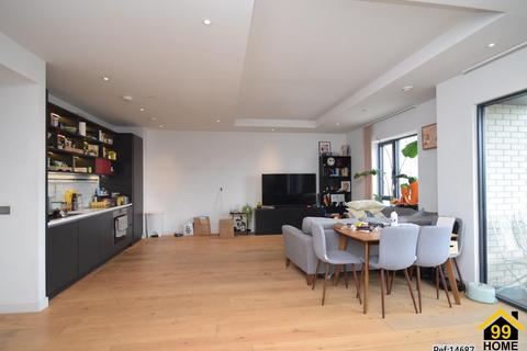 2 bedroom flat for sale, Globe House, London, E14