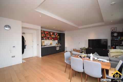 2 bedroom flat for sale, Globe House, London, E14