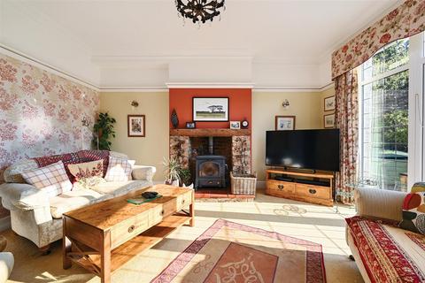 4 bedroom detached house for sale, Kings Drive, Eastbourne
