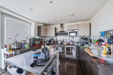3 bedroom apartment for sale, Green Lane, Edgware, Middlesex