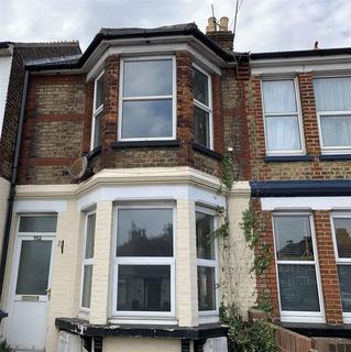 3 bedroom terraced house to rent, Hereson Road, Ramsgate, Kent, CT11