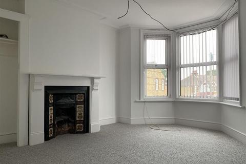 3 bedroom terraced house to rent, Hereson Road, Ramsgate, Kent, CT11
