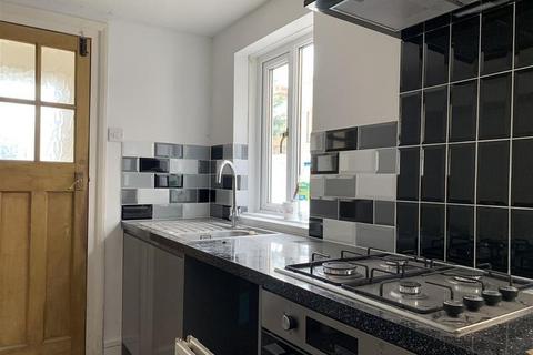 3 bedroom terraced house to rent, Hereson Road, Ramsgate, Kent, CT11