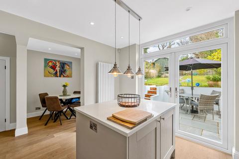 244 Croydon Road, Caterham, CR3 6QG