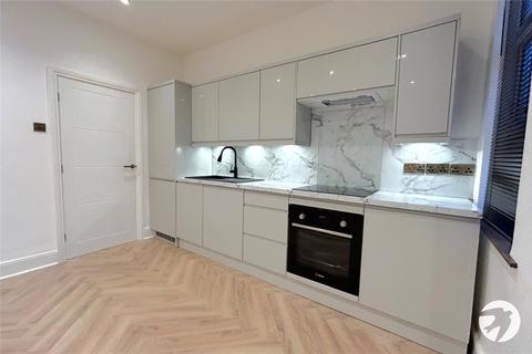 2 bedroom flat for sale, Laleham Road, London, SE6