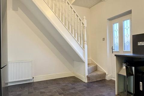 715 Ashton Road, Oldham, OL8 2RG