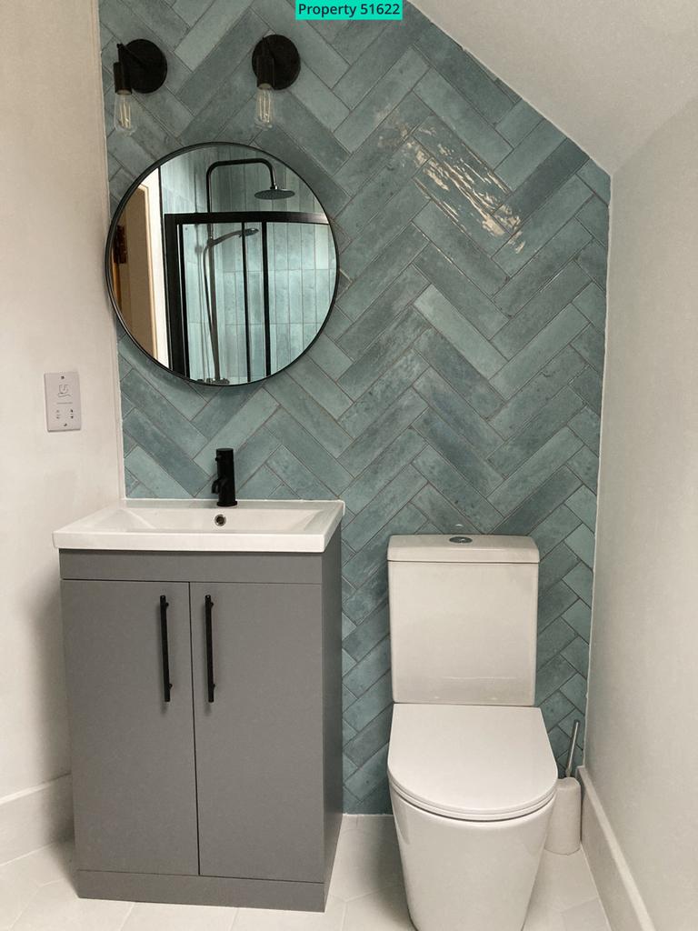 Second shower room