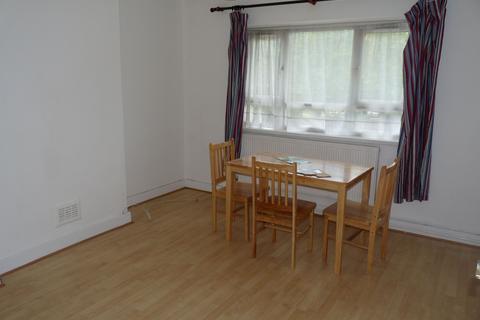 2 bedroom flat to rent, Beverley Drive, Queensbury, HA8