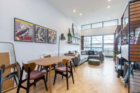 2 bedroom flat for sale, Greengate Street, London E13