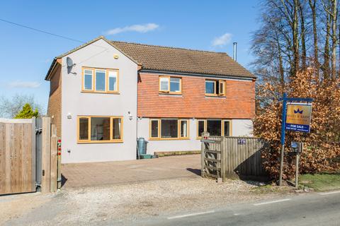 27b The Downs, Chartham, Canterbury, CT4 7PS
