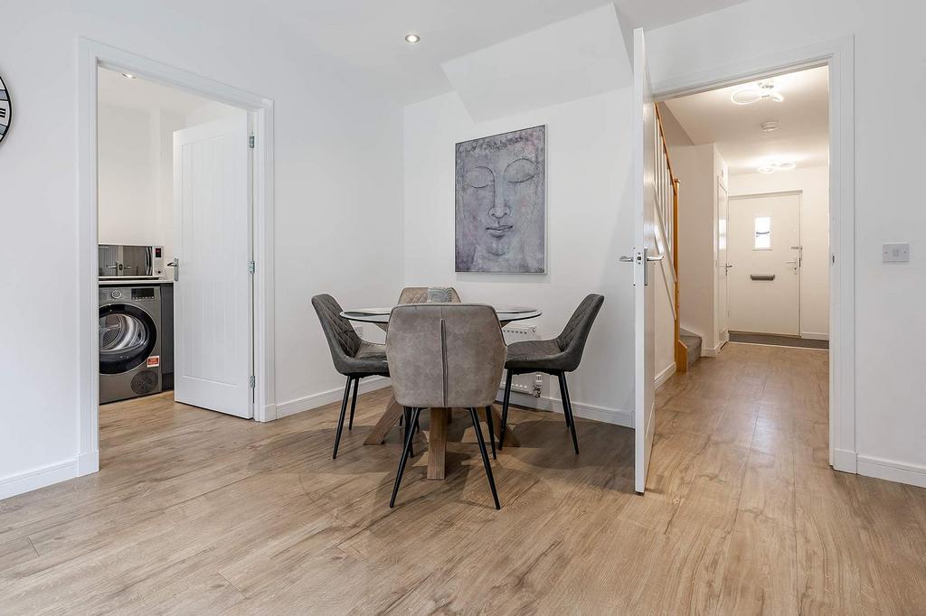Kitchen Dining Area