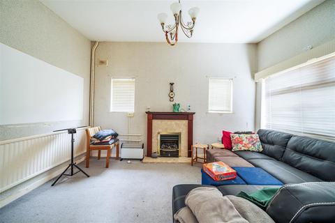 68 Broadmead, Killay, Swansea, SA2 7EJ