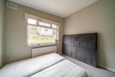 68 Broadmead, Killay, Swansea, SA2 7EJ