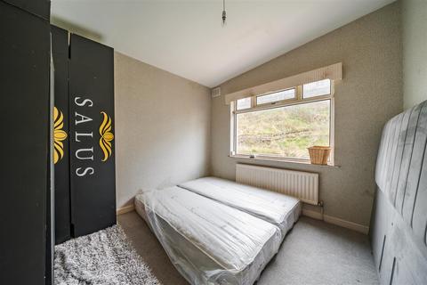 68 Broadmead, Killay, Swansea, SA2 7EJ