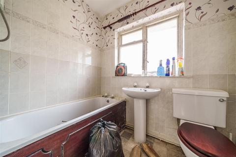 68 Broadmead, Killay, Swansea, SA2 7EJ