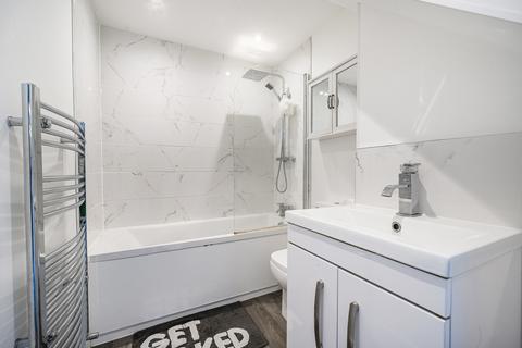 3 bedroom end of terrace house for sale, Holmewood Road, Kent TN4
