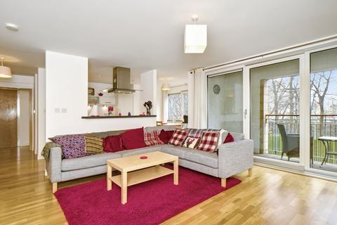 2 bedroom flat for sale, 14/3 East Pilton Farm Rigg, Fettes, Edinburgh, EH5 2GE