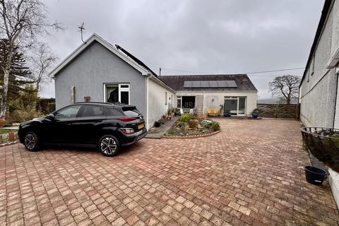 3 bedroom detached bungalow for sale, Talley Road, Llandeilo