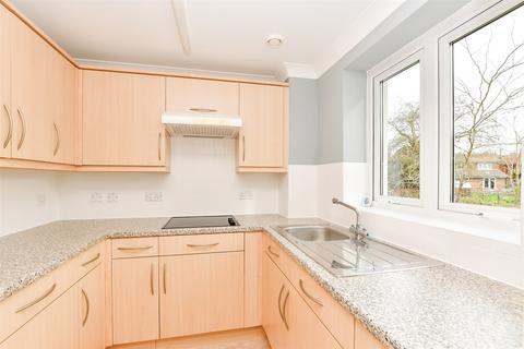 1 bedroom flat for sale, Prices Lane, Reigate, Surrey