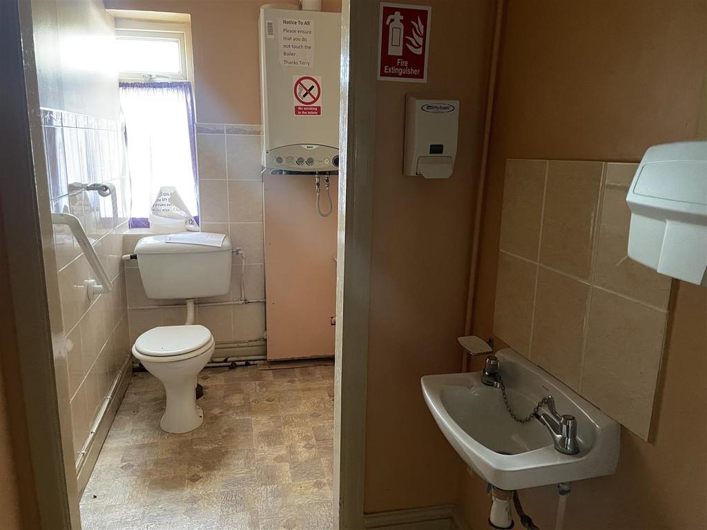 Female/Male Wc's
