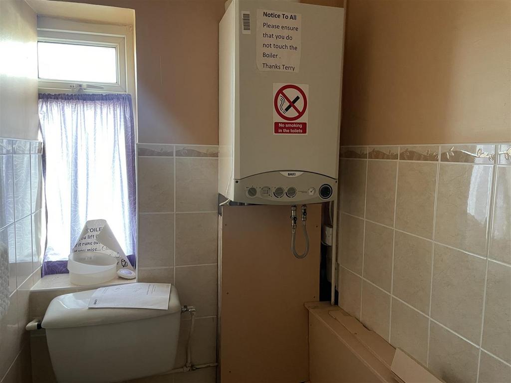 Female/Male Wc's