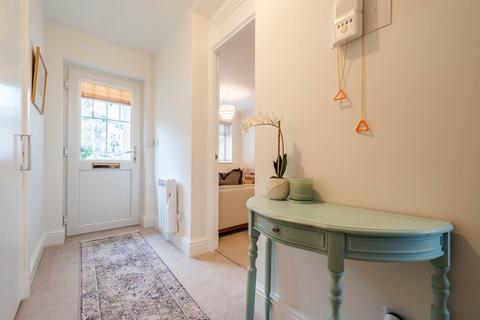 2 bedroom terraced bungalow for sale, 17 Elleray Gardens, Windermere