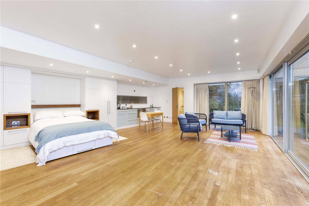 Studio Bedroom